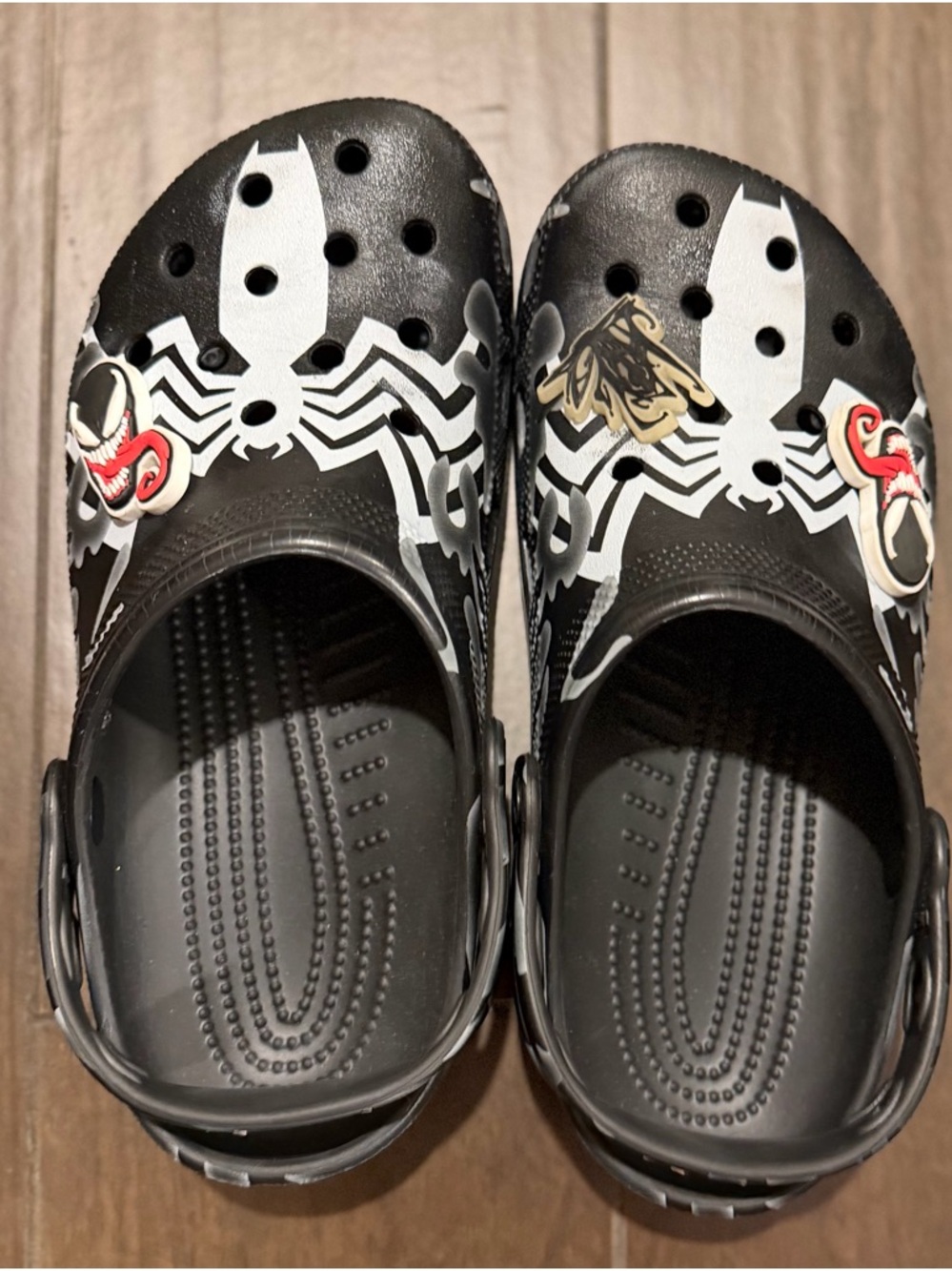 Kids Black Spider-Graphic Slip-On Clogs